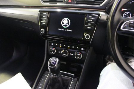 2016 Skoda Superb - photo 23