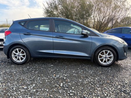 2019 Ford Fiesta - photo 2