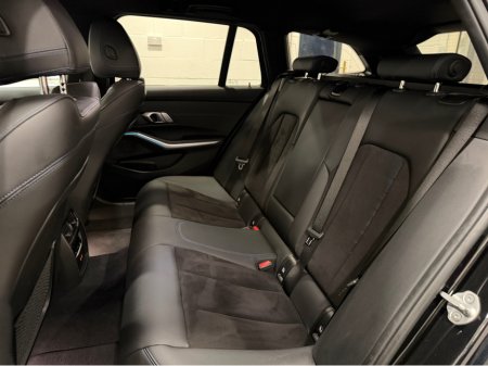 2022 BMW 3-Series - photo 34