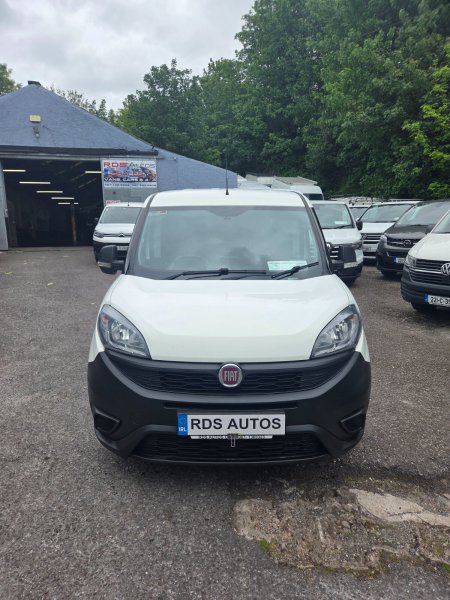 2022 Fiat Doblo - photo 2