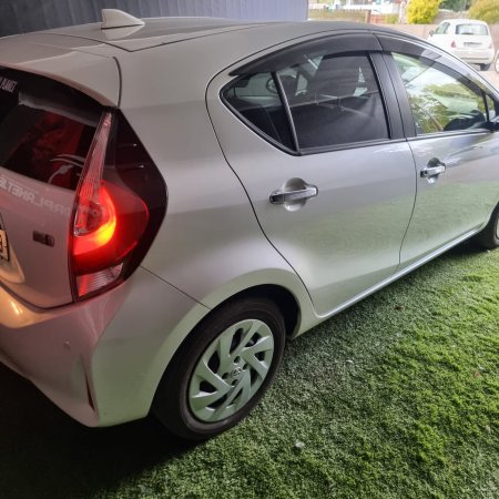 2019 Toyota Aqua - photo 4