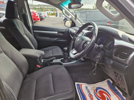 2017 Toyota Hilux - photo 18