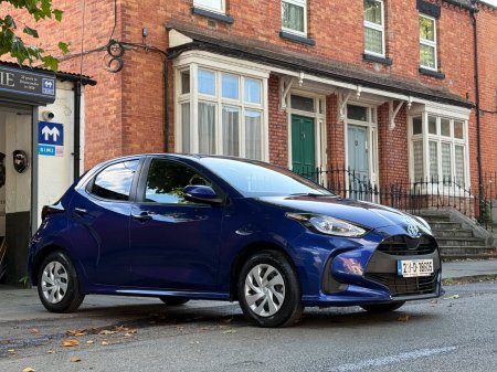 2022 Toyota Yaris - photo 3
