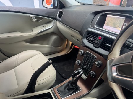 2018 Volvo V40 - photo 11