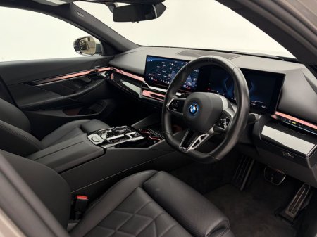 2024 BMW i5 - photo 25