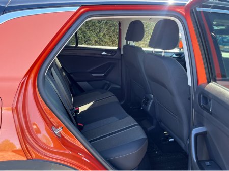 2021 Volkswagen T-Roc - photo 10