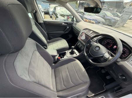 2018 Volkswagen Tiguan - photo 12
