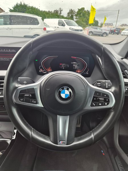 2021 BMW 1-Series - photo 12