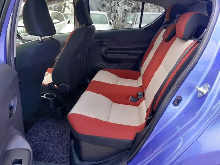 2016 Toyota Aqua - photo 15