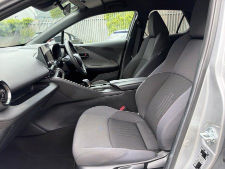 2025 Toyota C-HR - photo 6