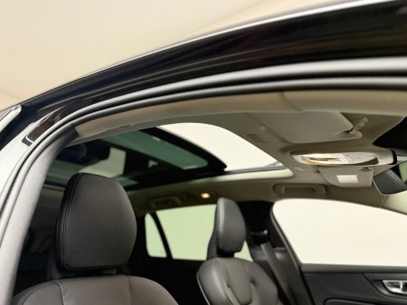 2025 Volvo V60 - photo 12