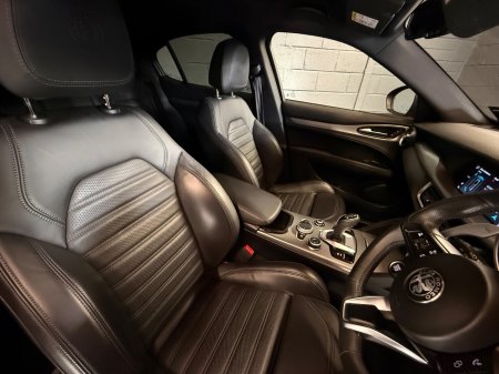 2025 Alfa Romeo Stelvio - photo 6