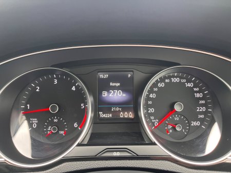 2020 Volkswagen Passat - photo 17