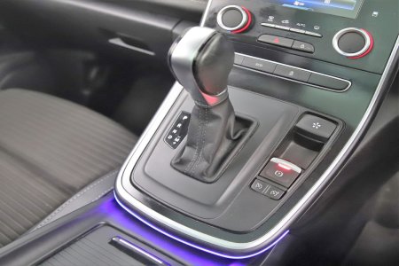2017 Renault Scenic - photo 22