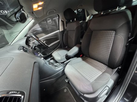 2015 Volkswagen Polo - photo 23