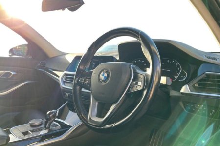 2021 BMW 3-Series - photo 9
