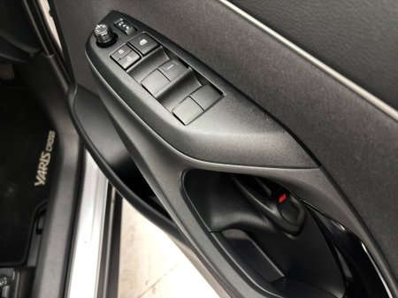 2026 Toyota Yaris Cross - photo 11