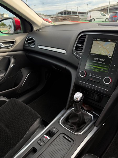 2019 Renault Megane - photo 13