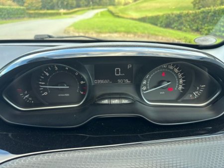 2017 Peugeot 208 - photo 12