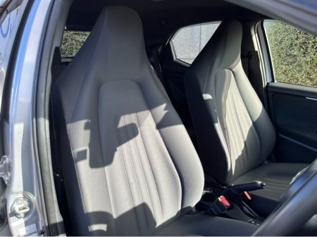 2023 Toyota Yaris - photo 11