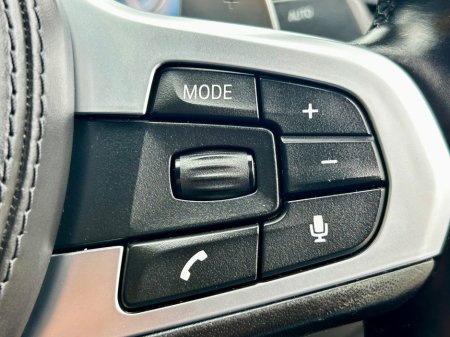 2017 BMW 5-Series - photo 17