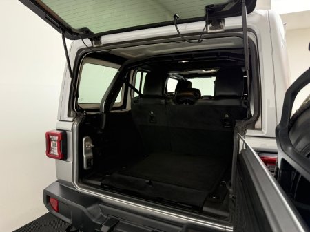 2020 Jeep Wrangler - photo 16