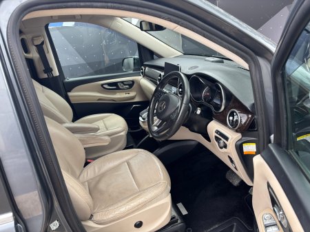 2018 Mercedes-Benz V-Class - photo 14