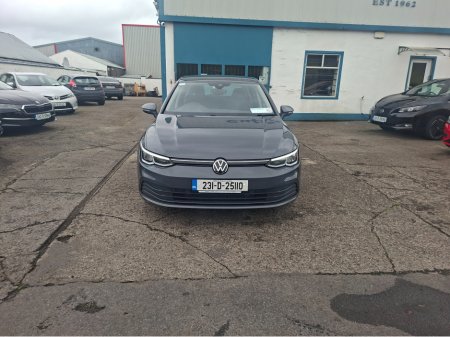 2023 Volkswagen Golf - photo 3