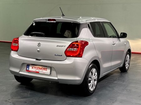 2022 Suzuki Swift - photo 3