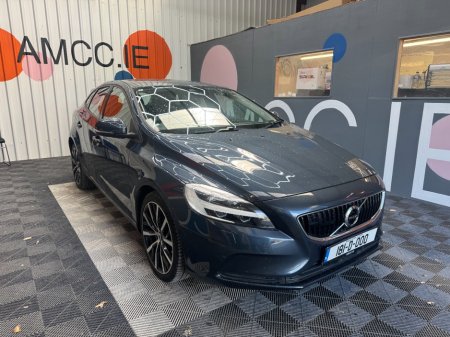 2018 Volvo V40 2018 VOLVO V40 D4  2.0 AUTOMATIC / PARKING CAMERA / PADDLE SHIFTERS/ ELECTRIC MEMORY & HEATED SEATS