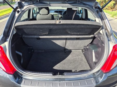 2012 Toyota Yaris - photo 20