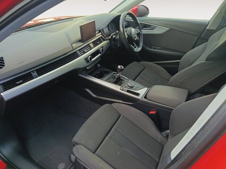 2016 Audi A4 - photo 14