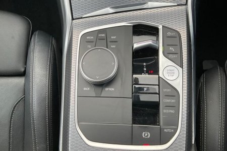 2024 BMW 3-Series - photo 29