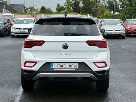 2024 Volkswagen T-Roc - photo 8