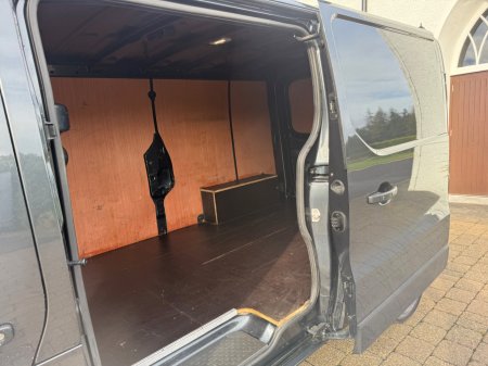 2022 Renault Trafic - photo 18