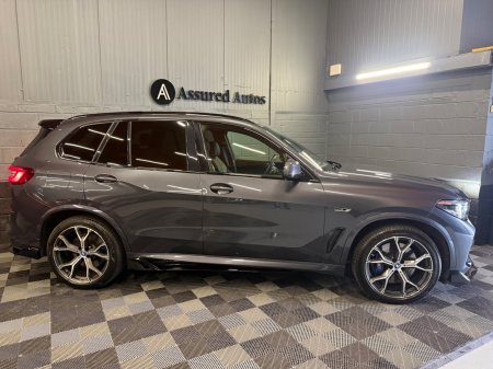 2022 BMW X5 - photo 2