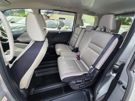2017 Nissan Serena - photo 14