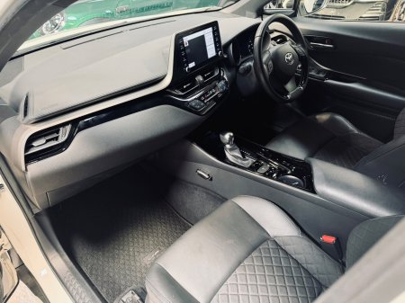 2021 Toyota C-HR - photo 11