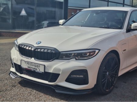 2022 BMW 3-Series - photo 10