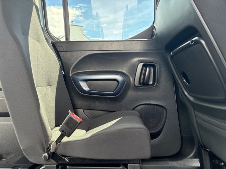 2023 Peugeot Rifter - photo 11
