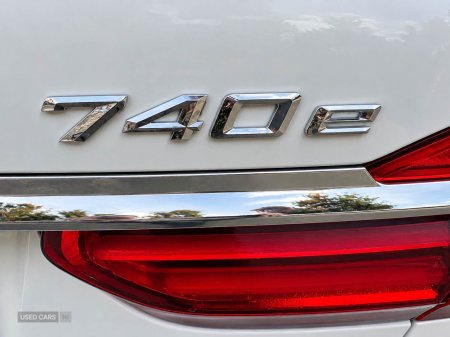 2017 BMW 7-Series - photo 25