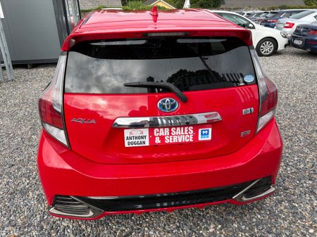 2015 Toyota Aqua - photo 4