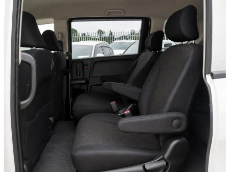 2015 Honda Freed - photo 12
