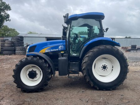 2005 New Holland TS115A - photo 3