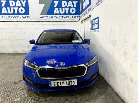 2022 Skoda Octavia - photo 2
