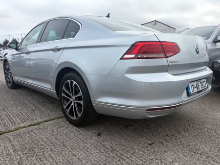 2017 Volkswagen Passat - photo 4