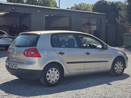 2004 Volkswagen Golf - photo 7