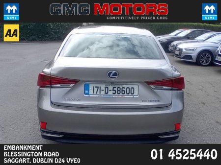 2017 Lexus IS - photo 5