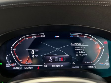2022 BMW 5-Series - photo 9