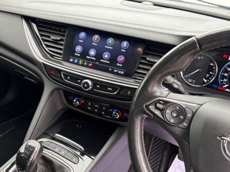 2022 Opel Insignia - photo 20